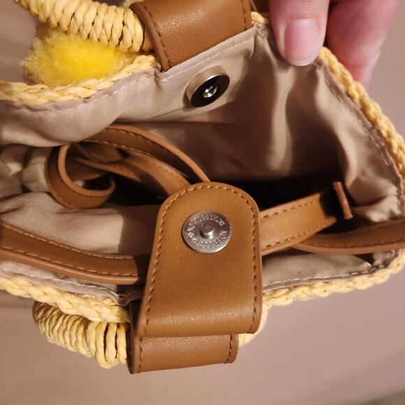 Collection Eighteen Yellow Straw Purse With Shoulder Straap - Picture 6 of 6